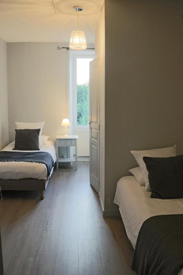 Logis Hotel Restaurant La Brasserie Treignac Eksteriør bilde
