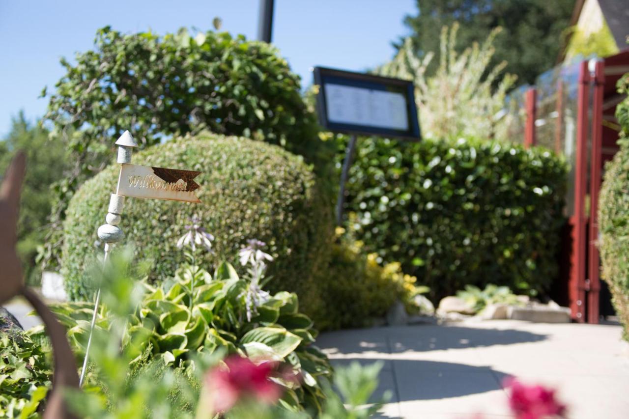 Logis Hotel Restaurant La Brasserie Treignac Eksteriør bilde
